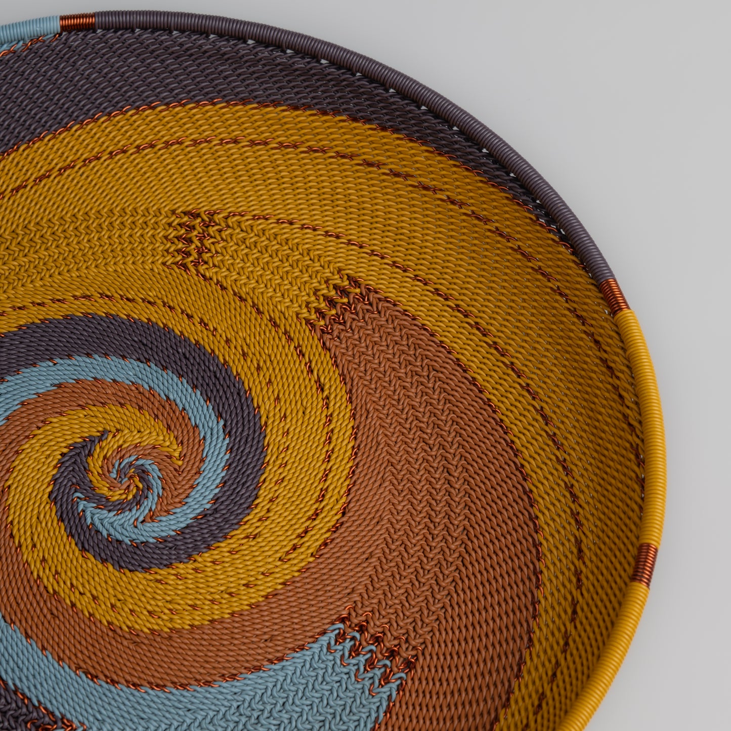 Plateau Rond - Earthy Denim