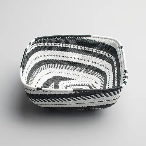 Square basket zulu wire - Black & White - Medium - Photo 1