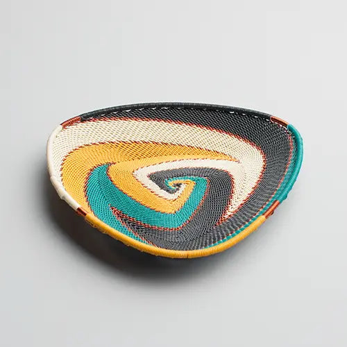 Hand Woven - Triangle Basket - Sanseveria - Photo 1