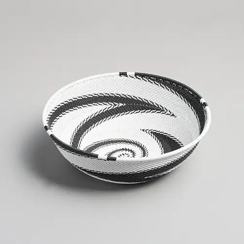 Shallow basket zulu wire- Black & White - Large - Photo 1