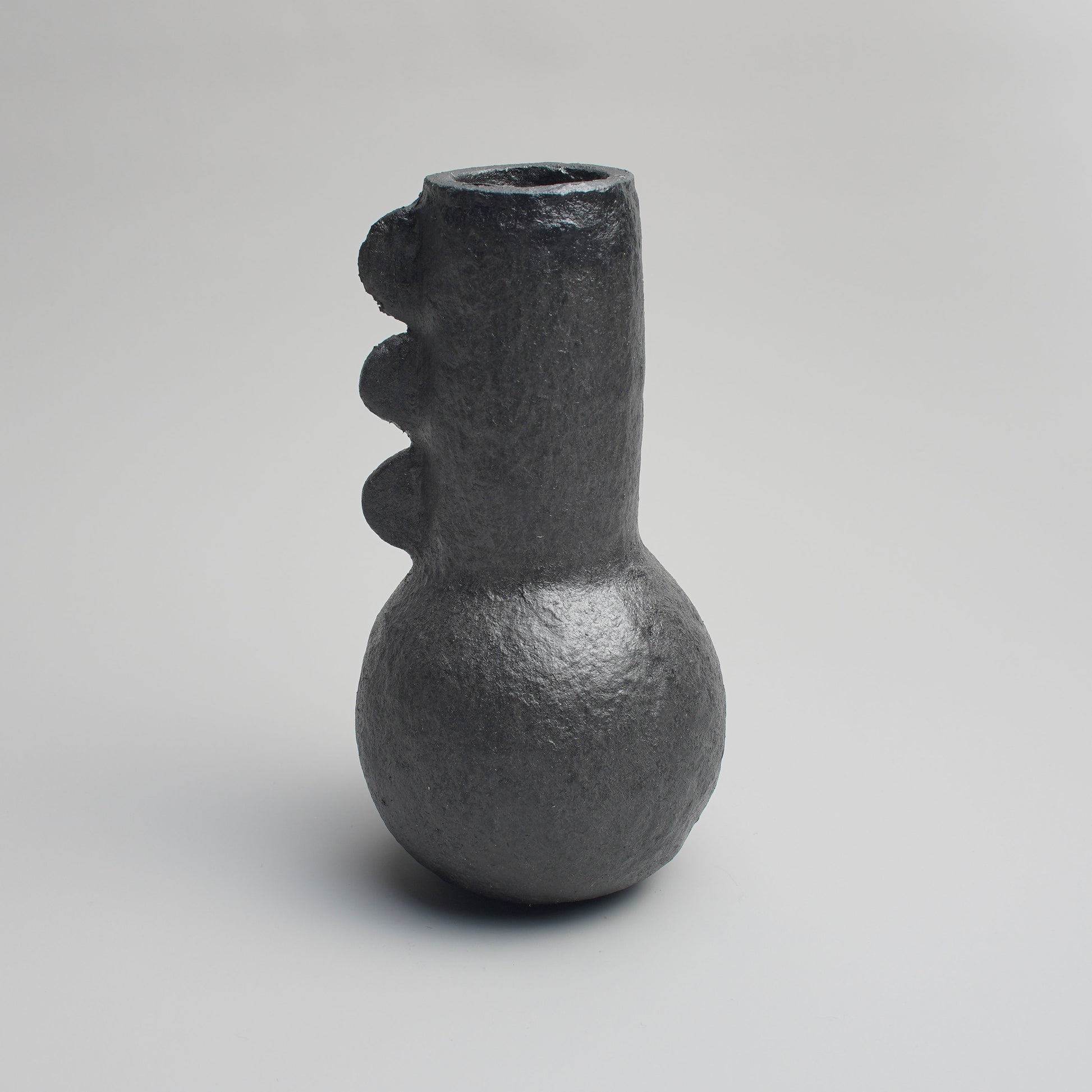 Handcrafted Paper Pulp - Emanti Vase - Concrete - Photo 2