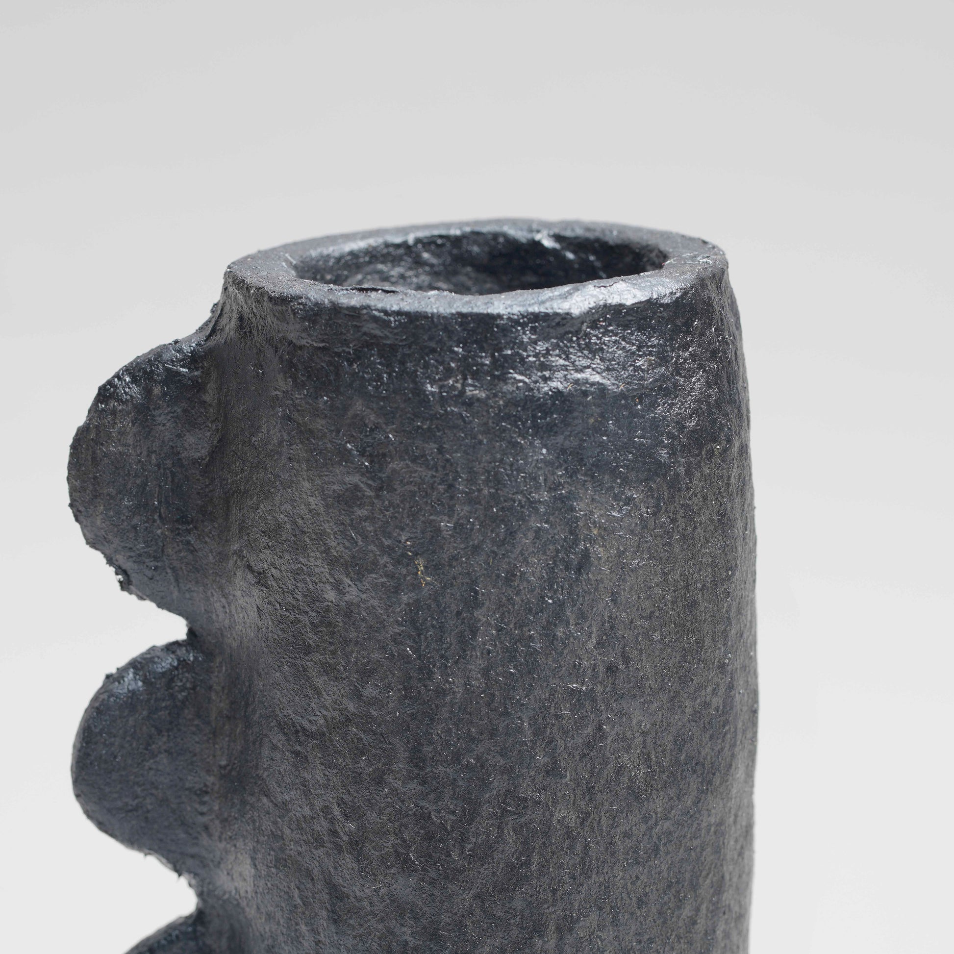 Handcrafted Paper Pulp - Emanti Vase - Concrete - Close up